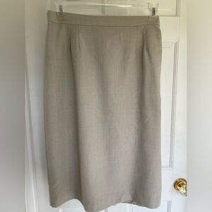 Vintage beige skirt by Christy girl size 18